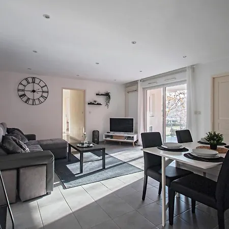 Appt Spacieux, Proche Ggl Stadium, 4 Pers, Garage Prive & Wifi Apartment