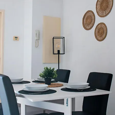 Appt Spacieux, Proche Ggl Stadium, 4 Pers, Garage Prive & Wifi Apartment *