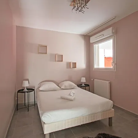 Appt Spacieux, Proche Ggl Stadium, 4 Pers, Garage Prive & Wifi Montpellier